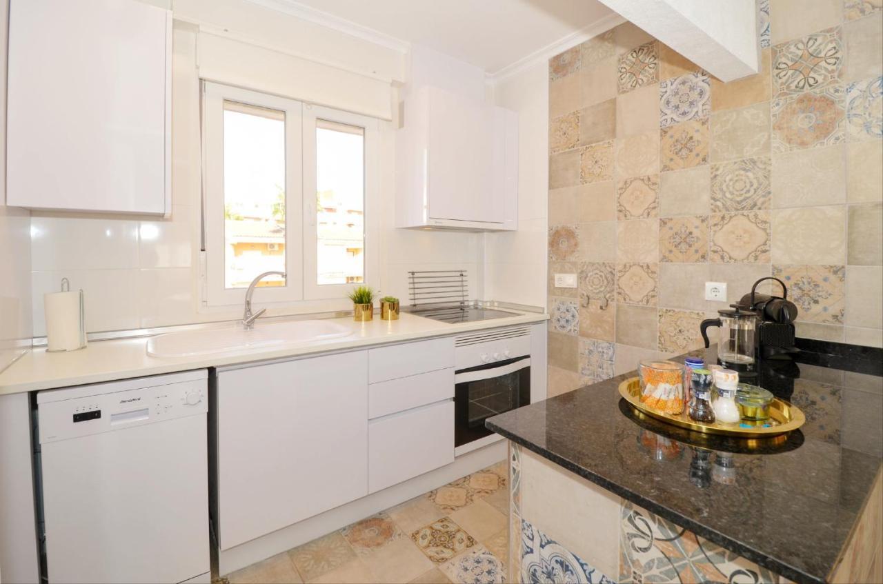 Punta Prima Pleasure Apartment Torrevieja Bagian luar foto